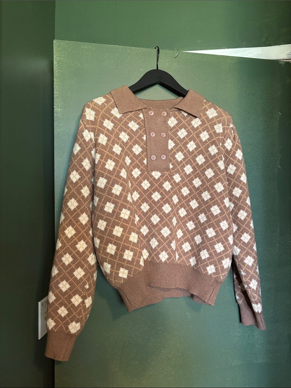 OAK + FORT Brown and Ivory Diamond Knit Crewneck Sweater